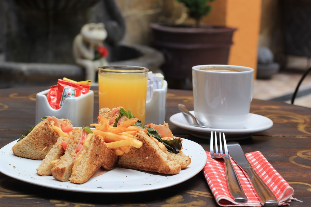Plaza San Cristobal Inn 35/50