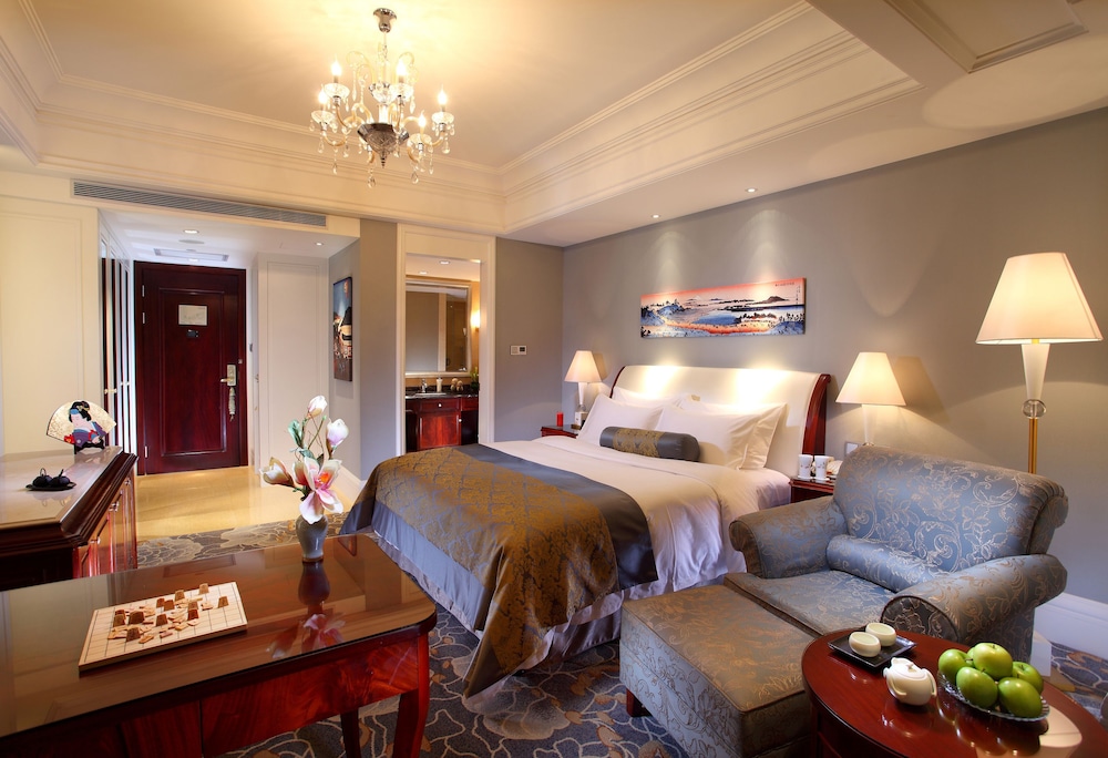 Courtyard By Marriott Shanghai Fengxian 35/41