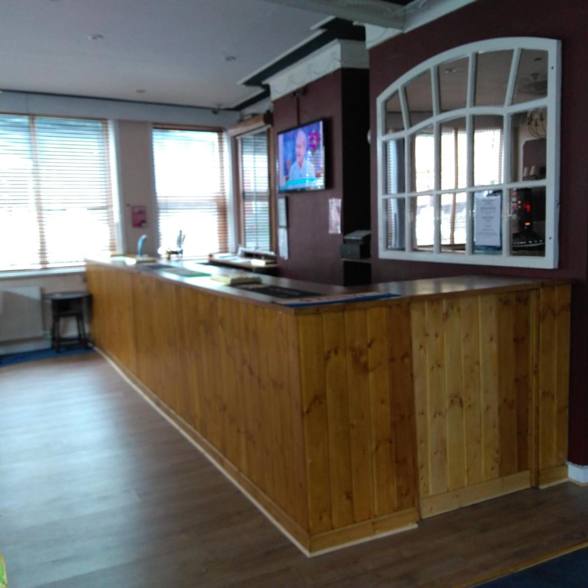 The Crown Hotel 3/37
