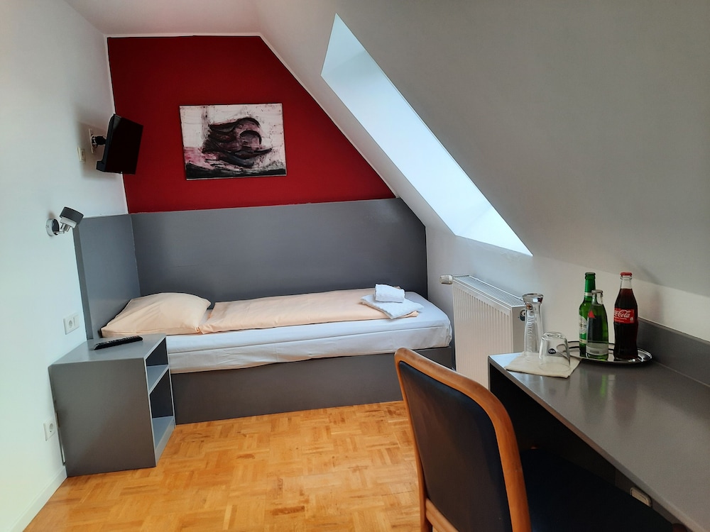 RESIDENZ HOTEL 30/48