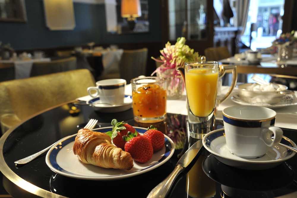 Hotel Rheinischer Hof 13/36