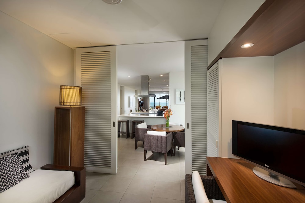 Hilton Fiji Beach Resort And Spa 45/82