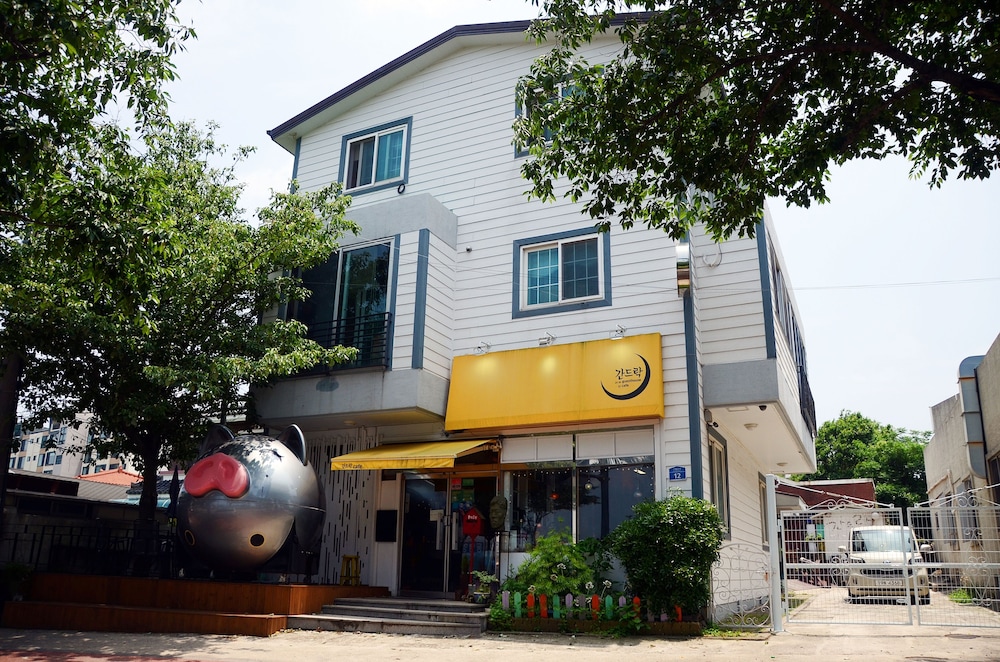 Ganderak Guesthouse - Hostel 3/50