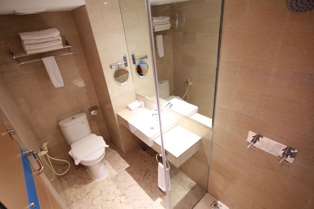GRAND TEBU HOTEL 8/52