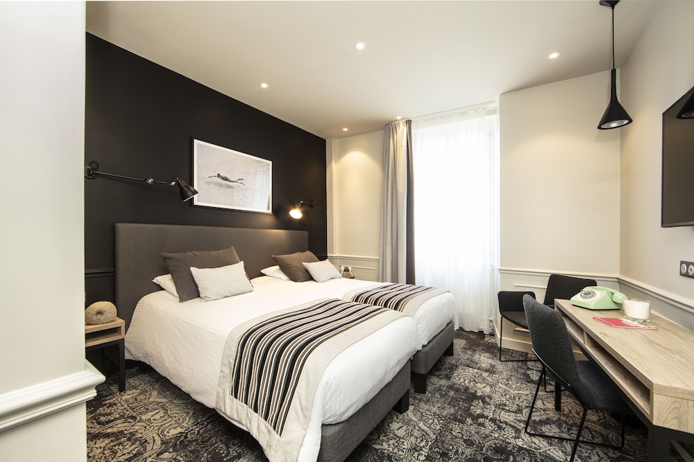 Hotel Annecy Allobroges 12/60