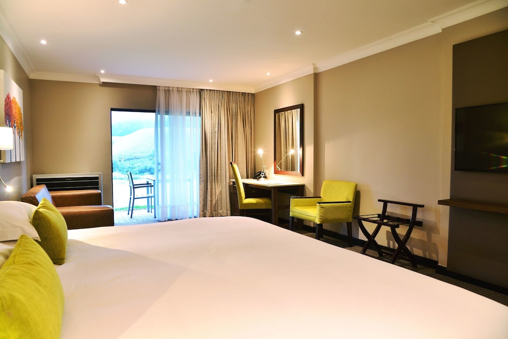 PREMIER RESORT SANI PASS 24/71