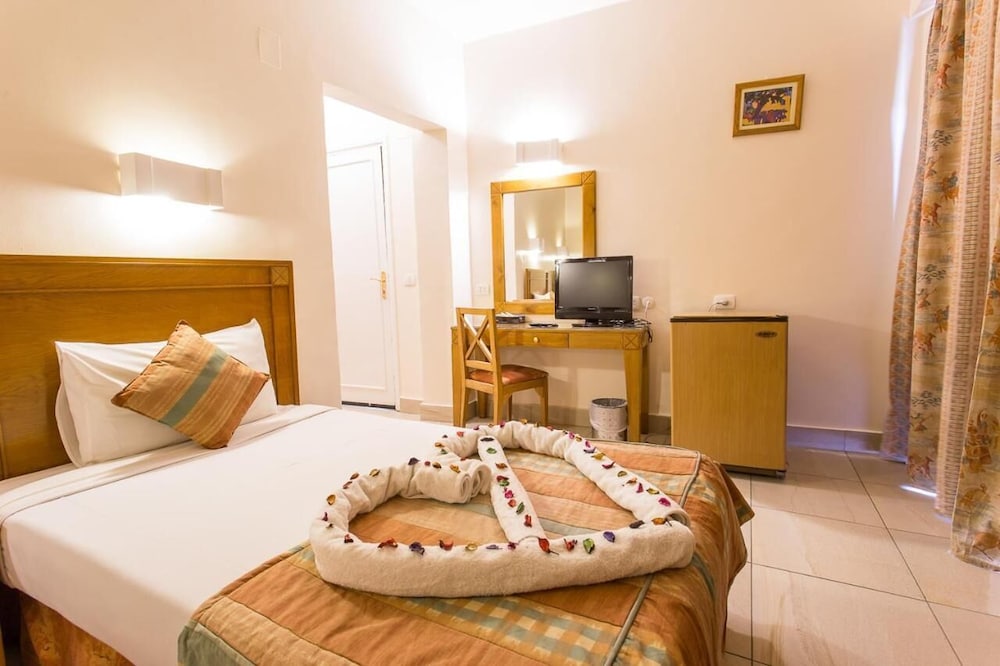 Hapi Hotel 26/68
