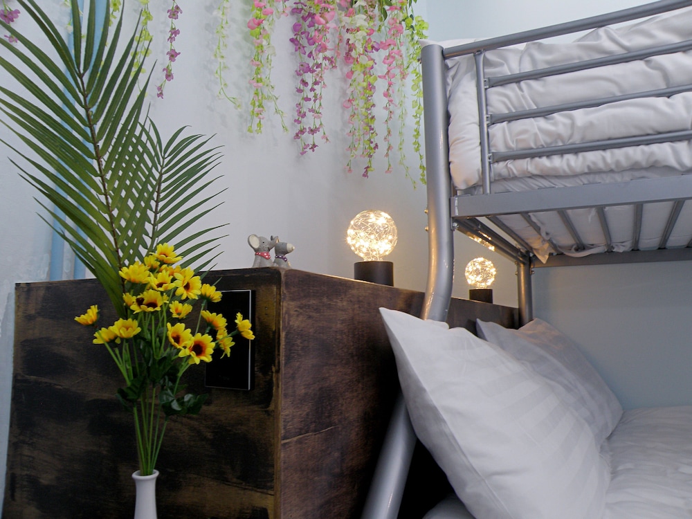 Daljee Guesthouse 30/33
