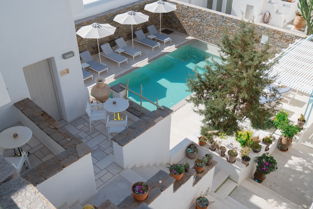 Anthos Apartments 44/50