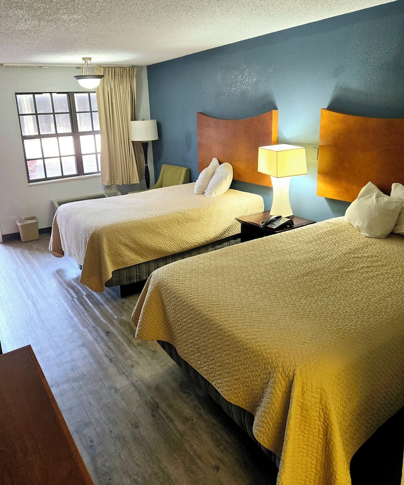 Best Price Motel & Suites 10/56