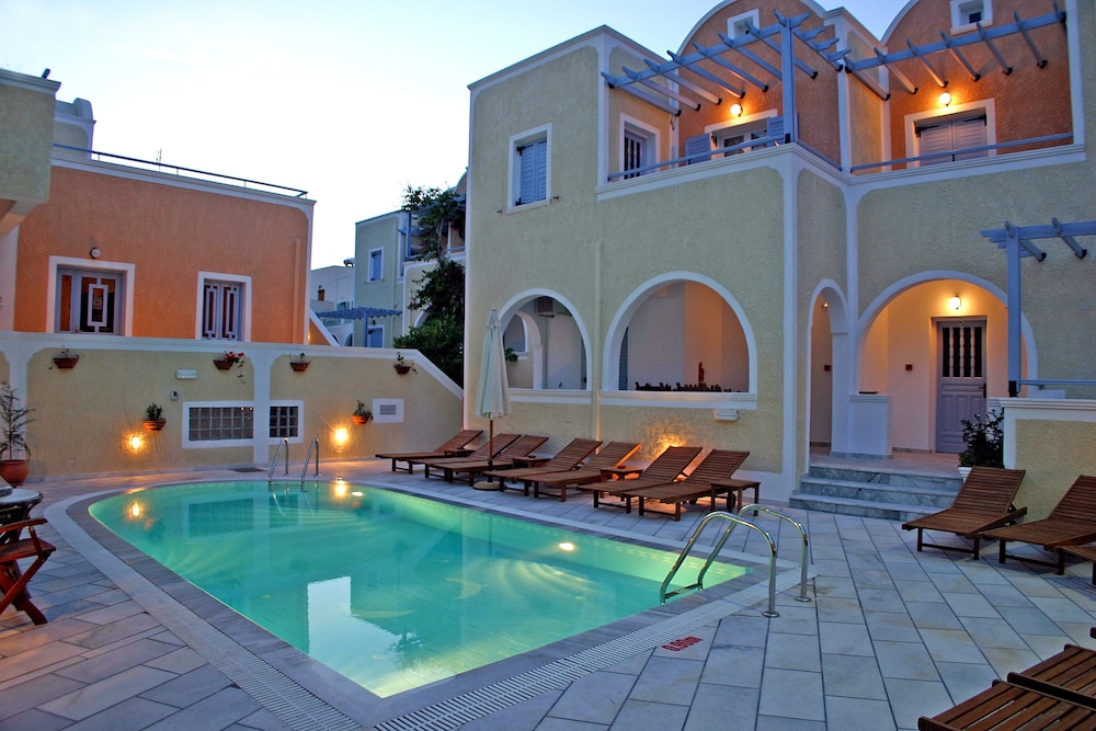 Sellada Apartments 34/35