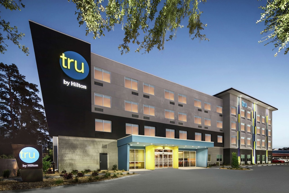 Tru By Hilton Savannah Midtown Ga photo1