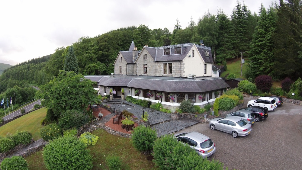 Glenspean Lodge Hotel(formerly BEST WESTERN GLENSPEAN LODGE - HIGHLANDS) 67/77