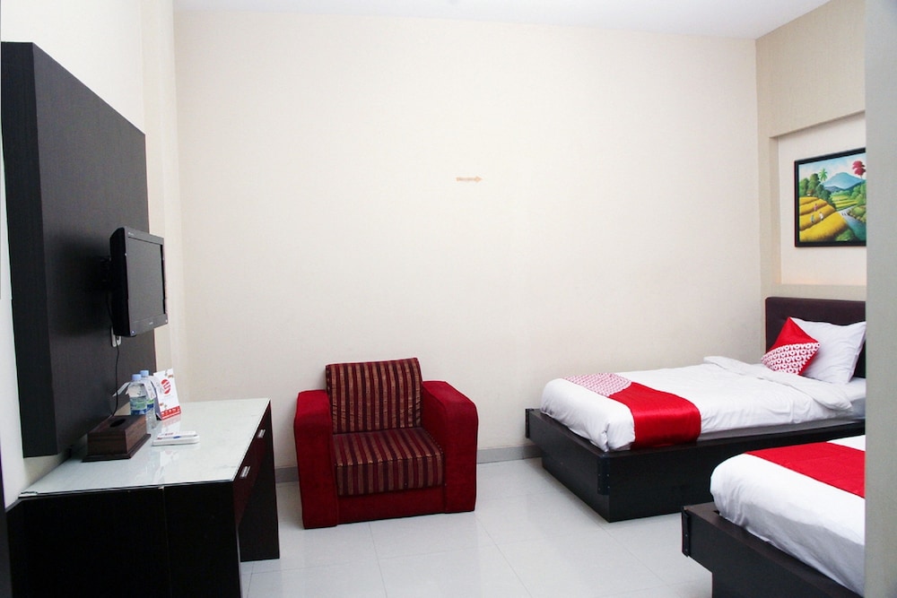 Oyo 920 Gajah Mada Hotel 26/35