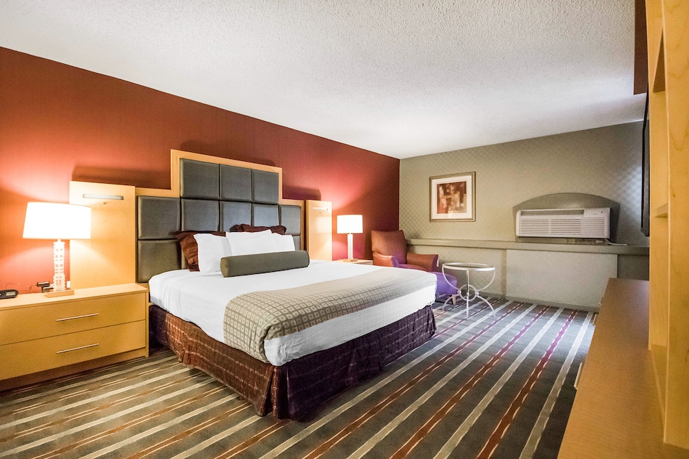 Pier 5 Hotel Baltimore, MD 11/50