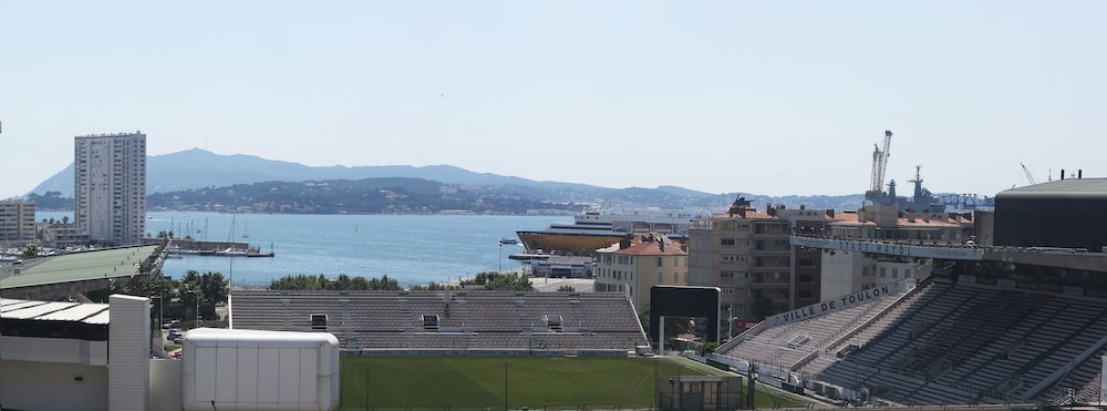 Ibis Budget Toulon Centre 65/67