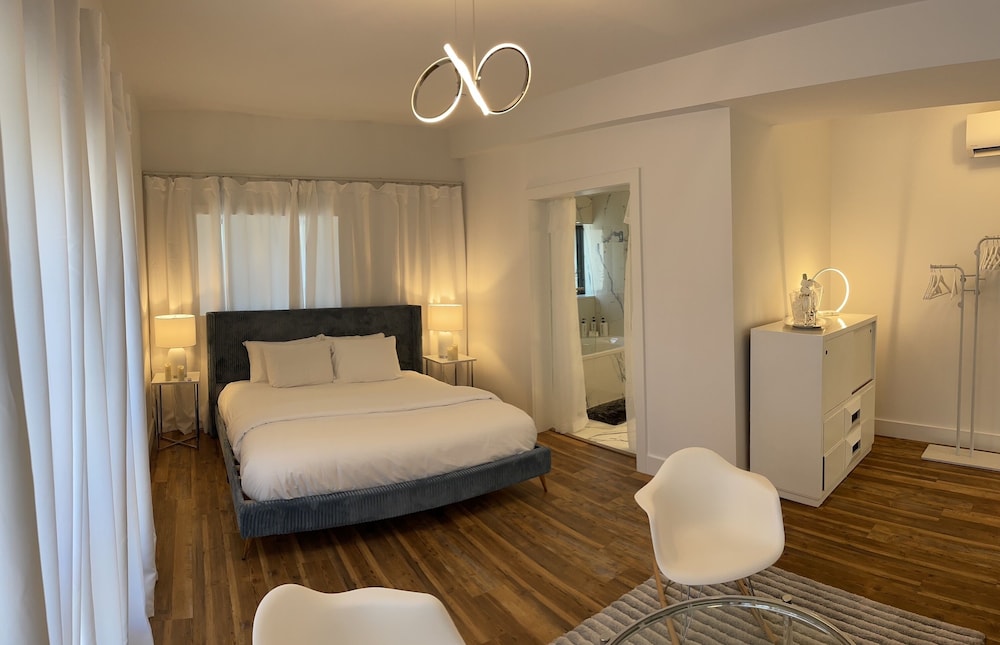 The Dutchess Inn and Spa at Beacon 20/50