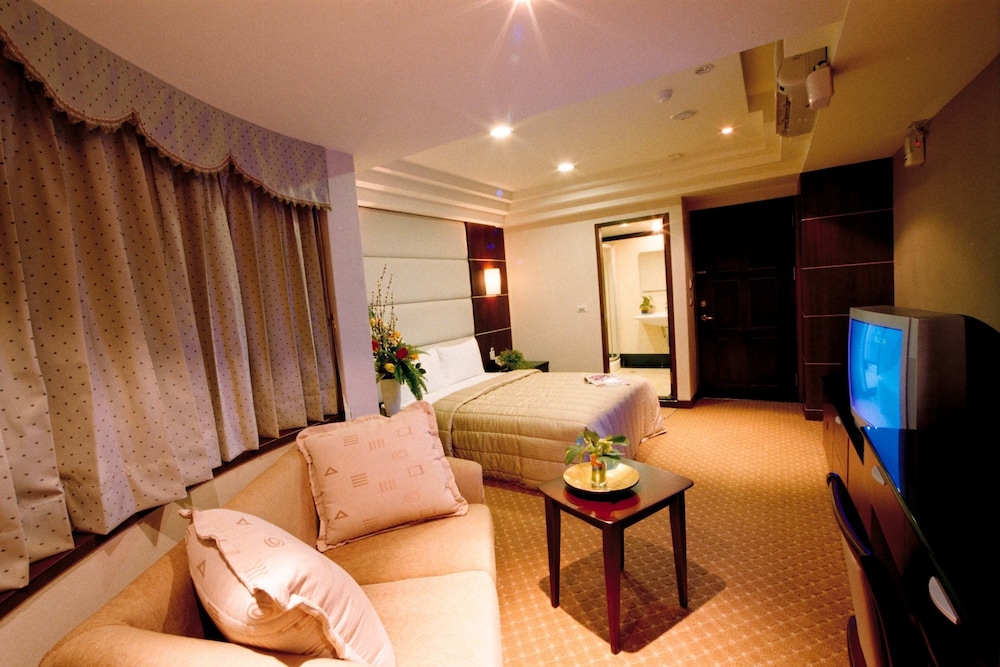 Sun Sweet Hotel 58/65