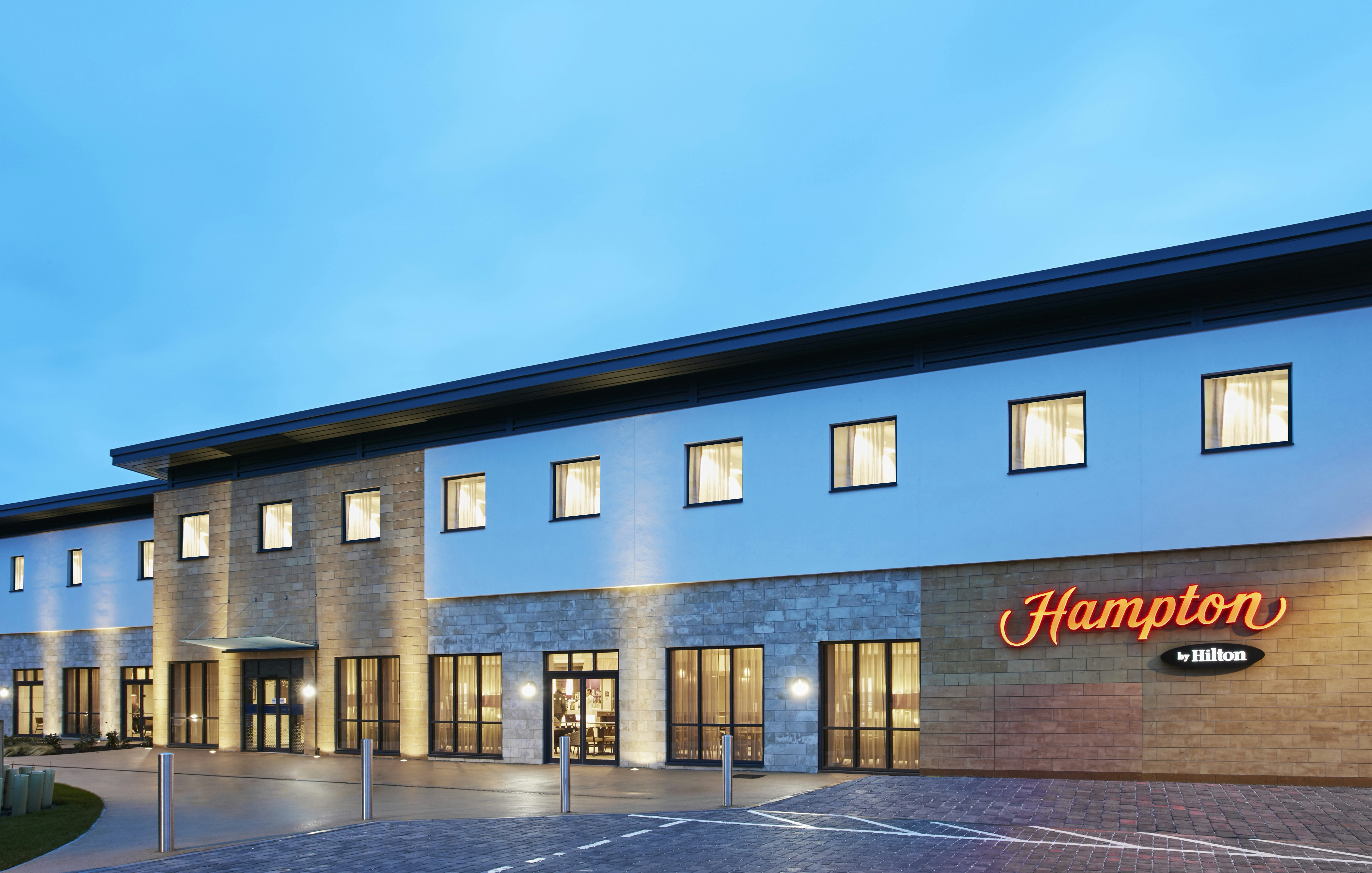 HAMPTON BY HILTON OXFORD 1/21