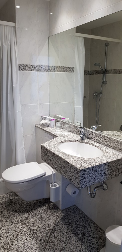 Hotel Gasthof Zum Storch 40/42