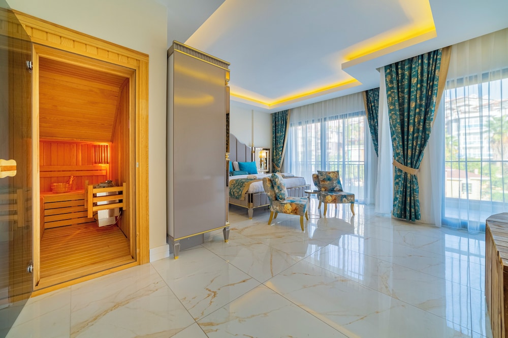 Algora Halal Hotel and Spa 28/50