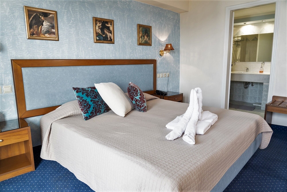 Four Seasons Hotel Glyfada 17/58