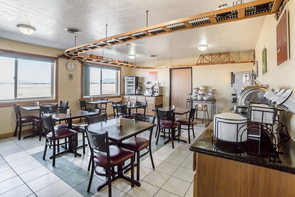 Quality Inn & Suites Fillmore I-15 31/40