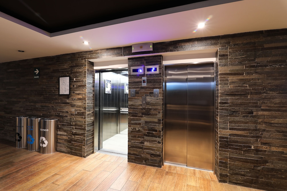 Experience the rich culture of Cusco at Sonesta Hotel, perfectly situated near historic landmarks, offering modern amenities for all travelers.