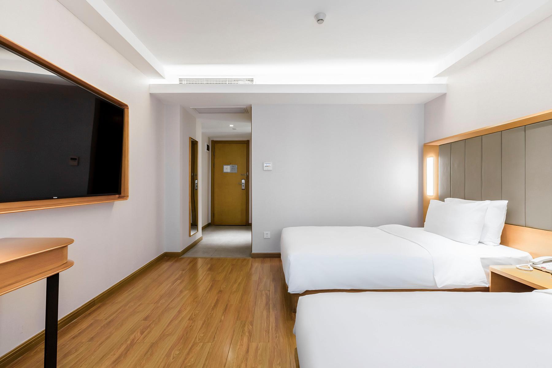 Ji Hotel (Shanghai Railway Station Tianmu West Road) 11/41
