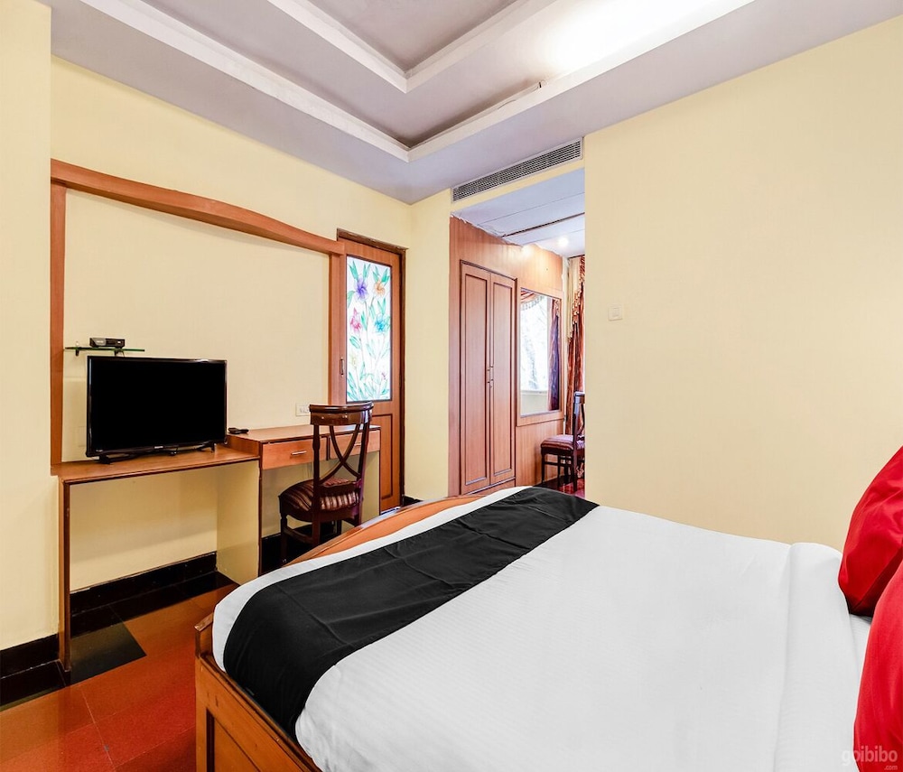 Hotel Anmol Continental 12/27