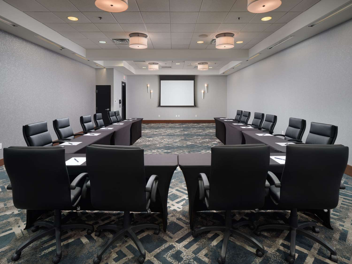 DoubleTree by Hilton Hotel Chattanooga Downtown 20/29