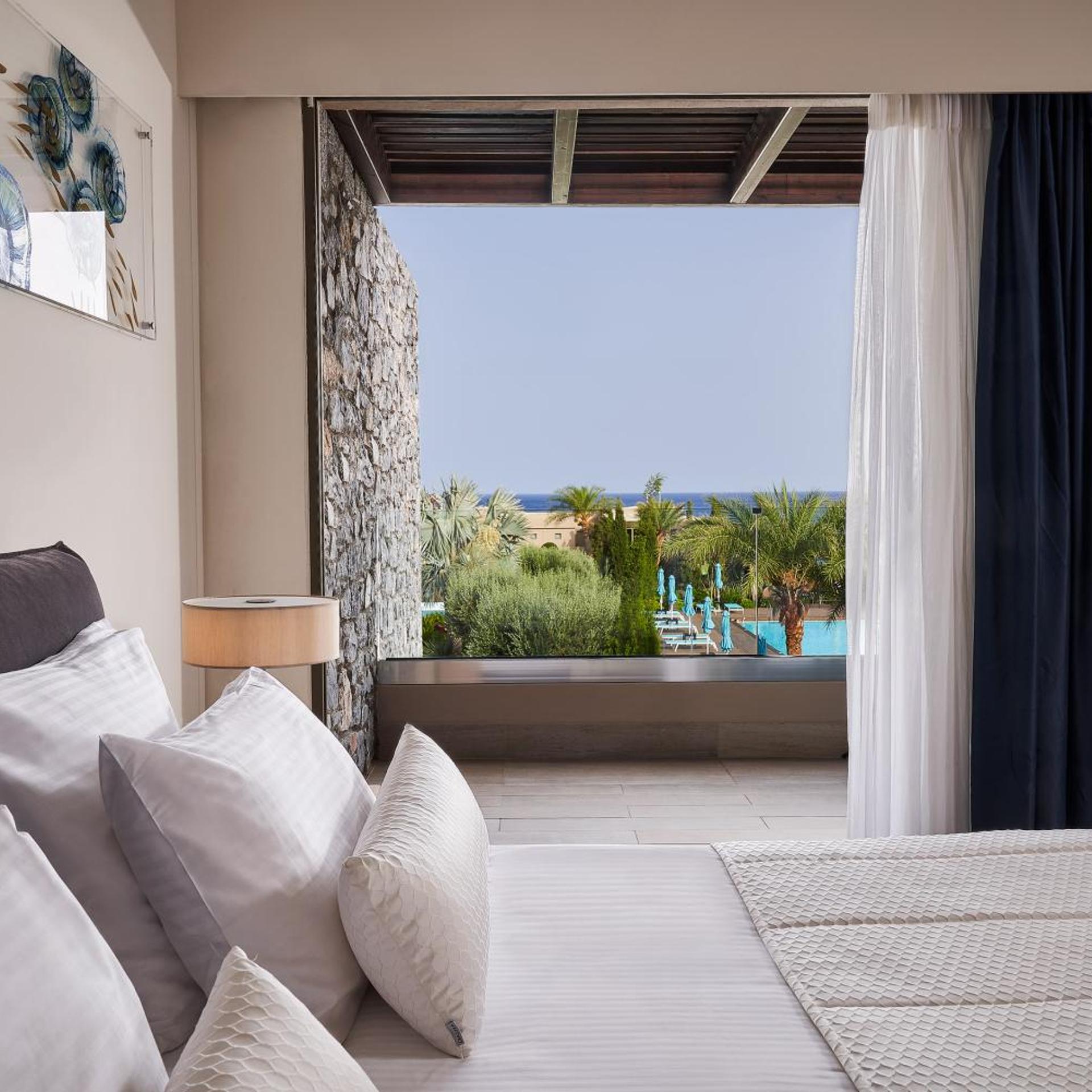 HONEYMOON, SUITE