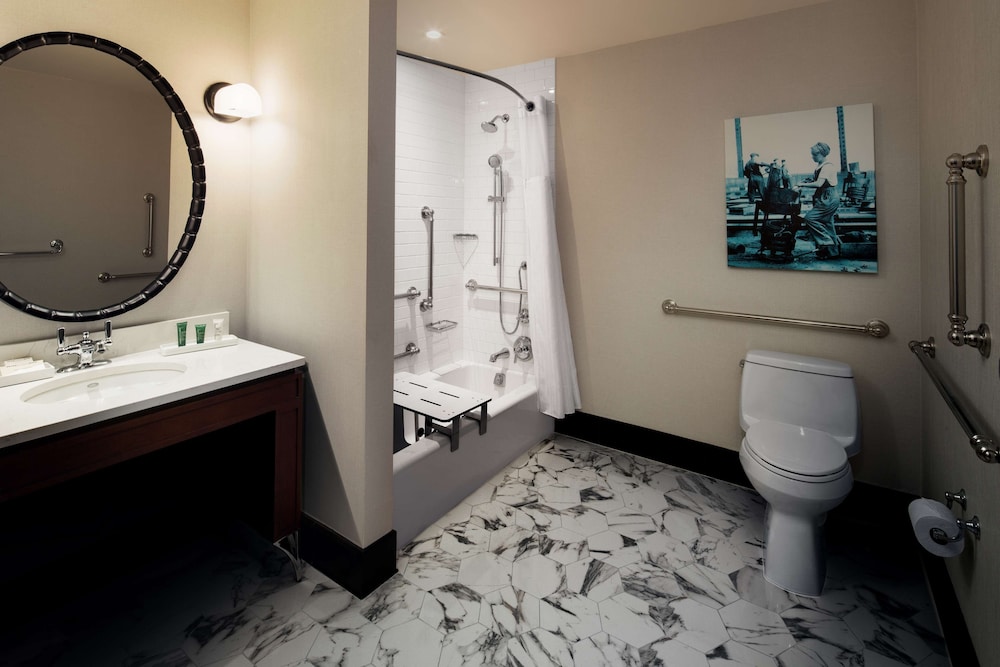 Hilton Brooklyn New York 13/66