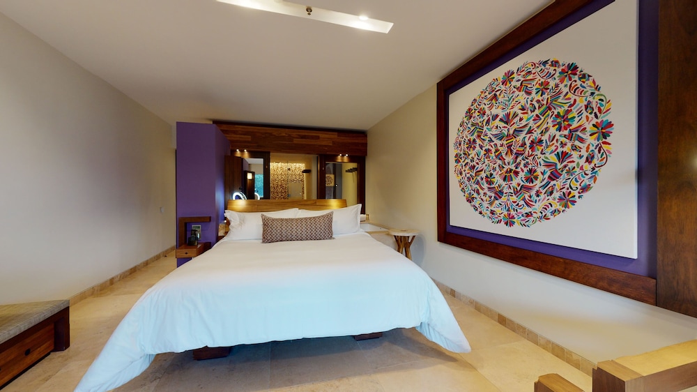 RIVER, SPA, SUITE