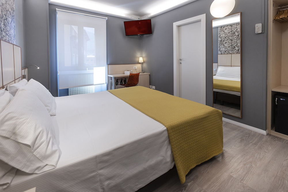 Albergo Aurora 20/35