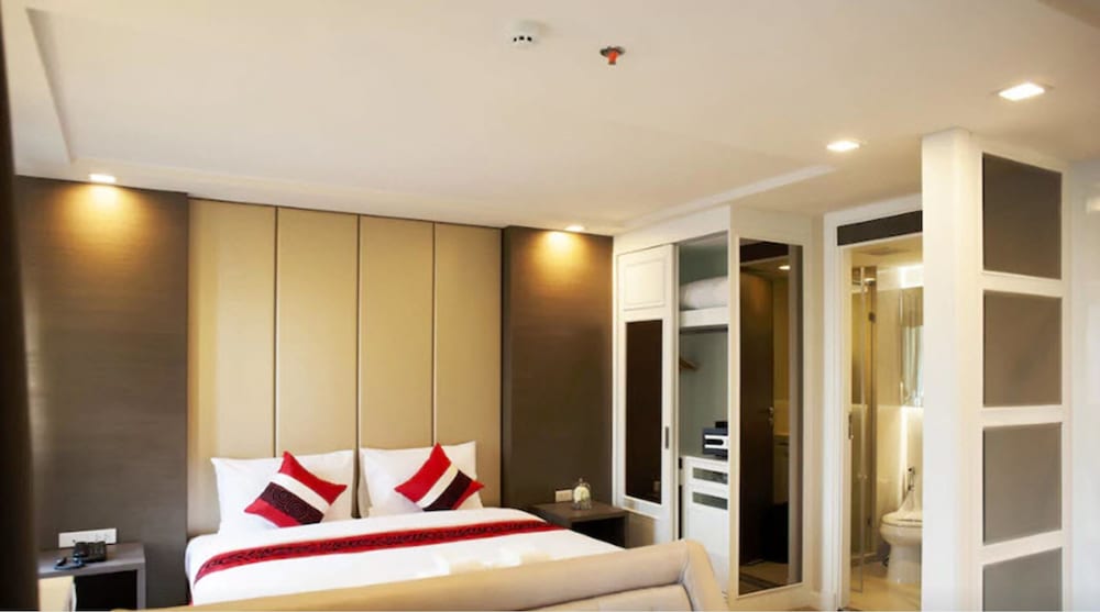 Hope Land Hotel & Residence Sukhumvit 8 64/77
