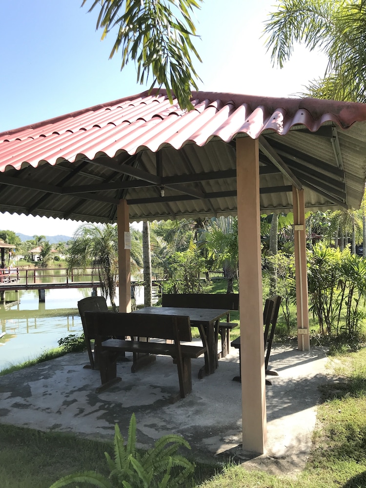 Khwanruen Fishing Resort 57/59