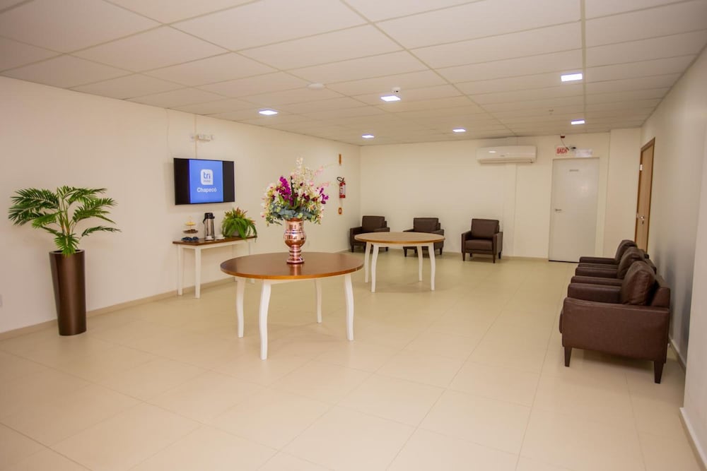 Tri Hotel Chapeco 33/46