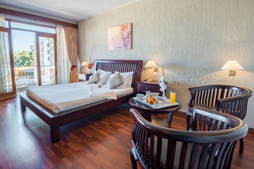 Hotel Colbert Spa Casino 46/75