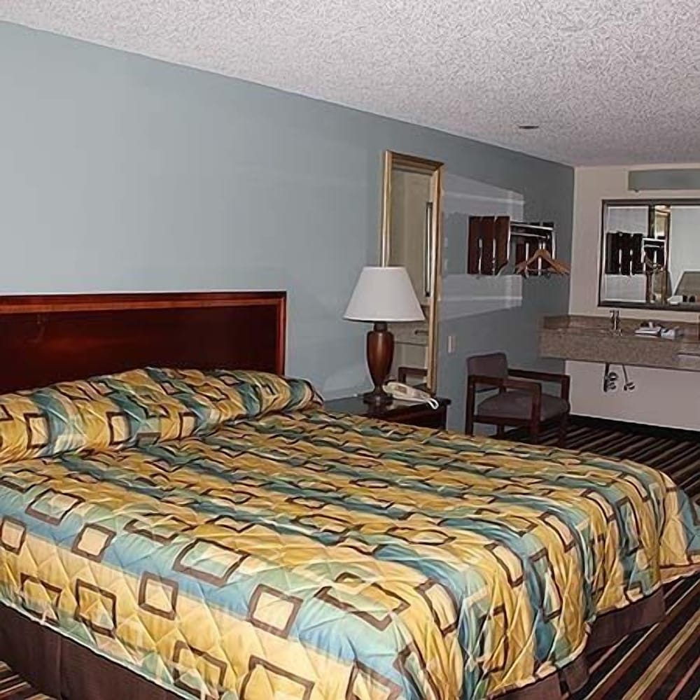Somatel Goodlettsville Hotel 3/23