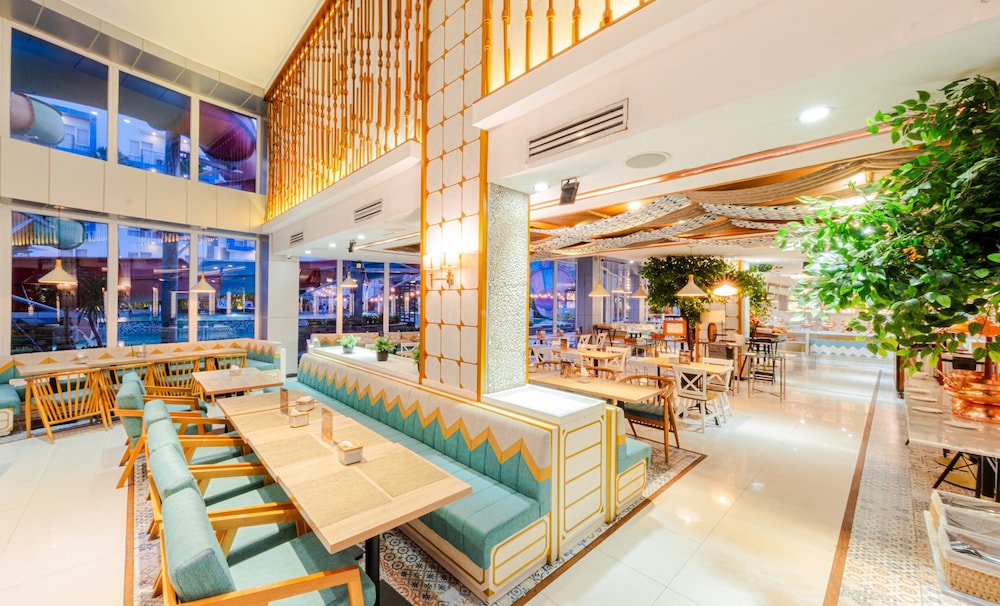 Astara Hotel Balikpapan 58/68