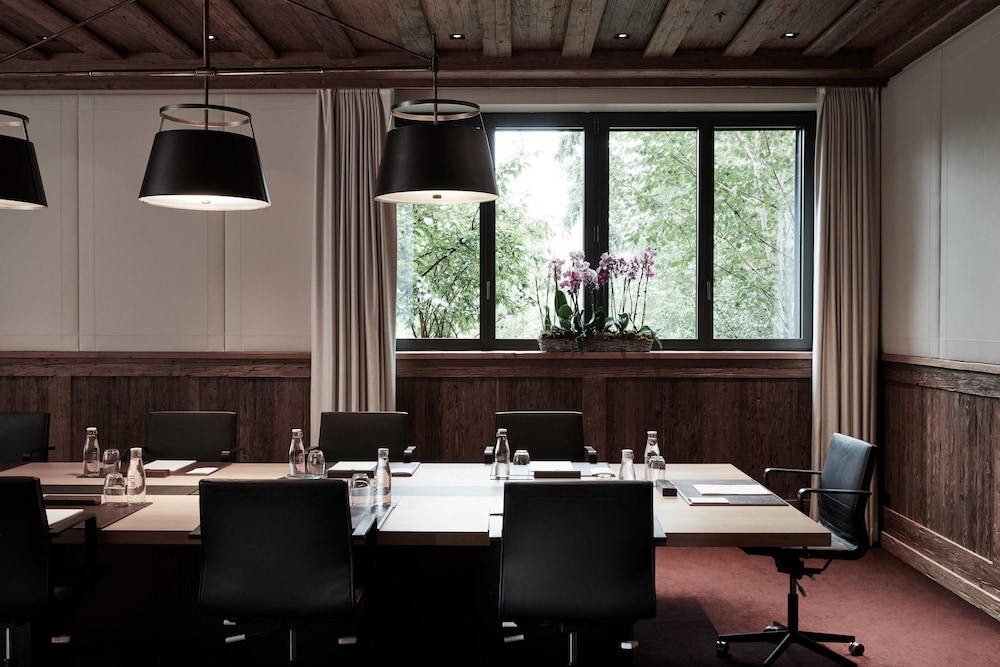 THE ALPINA GSTAAD 62/73