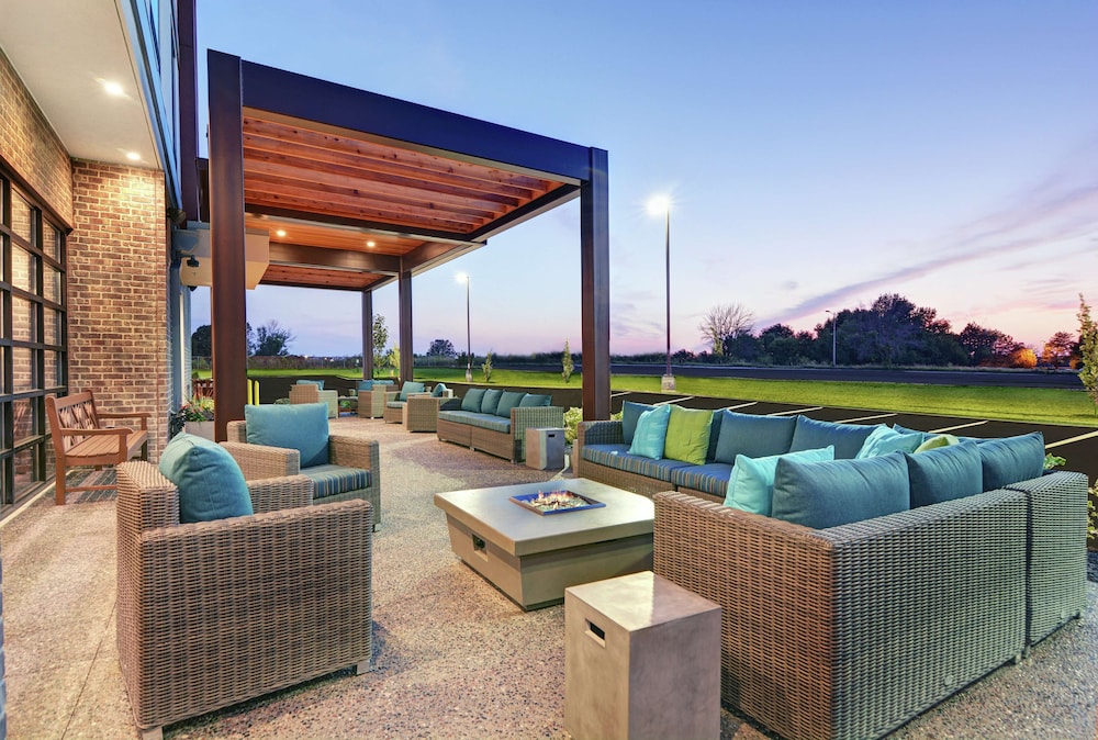 Home2 Suites By Hilton Bettendorf Quad Cities Ia 36/49