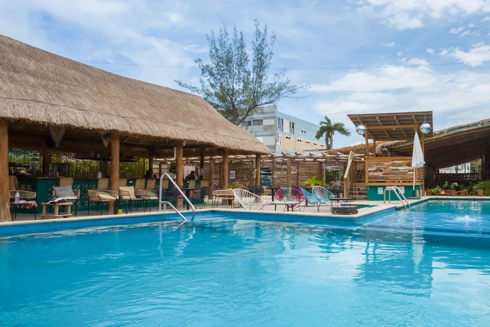 Selina Cancun Downtown