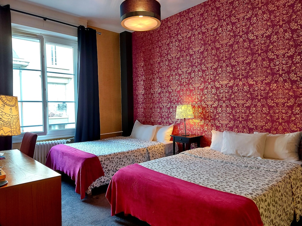 ROOM, TRIPLE
