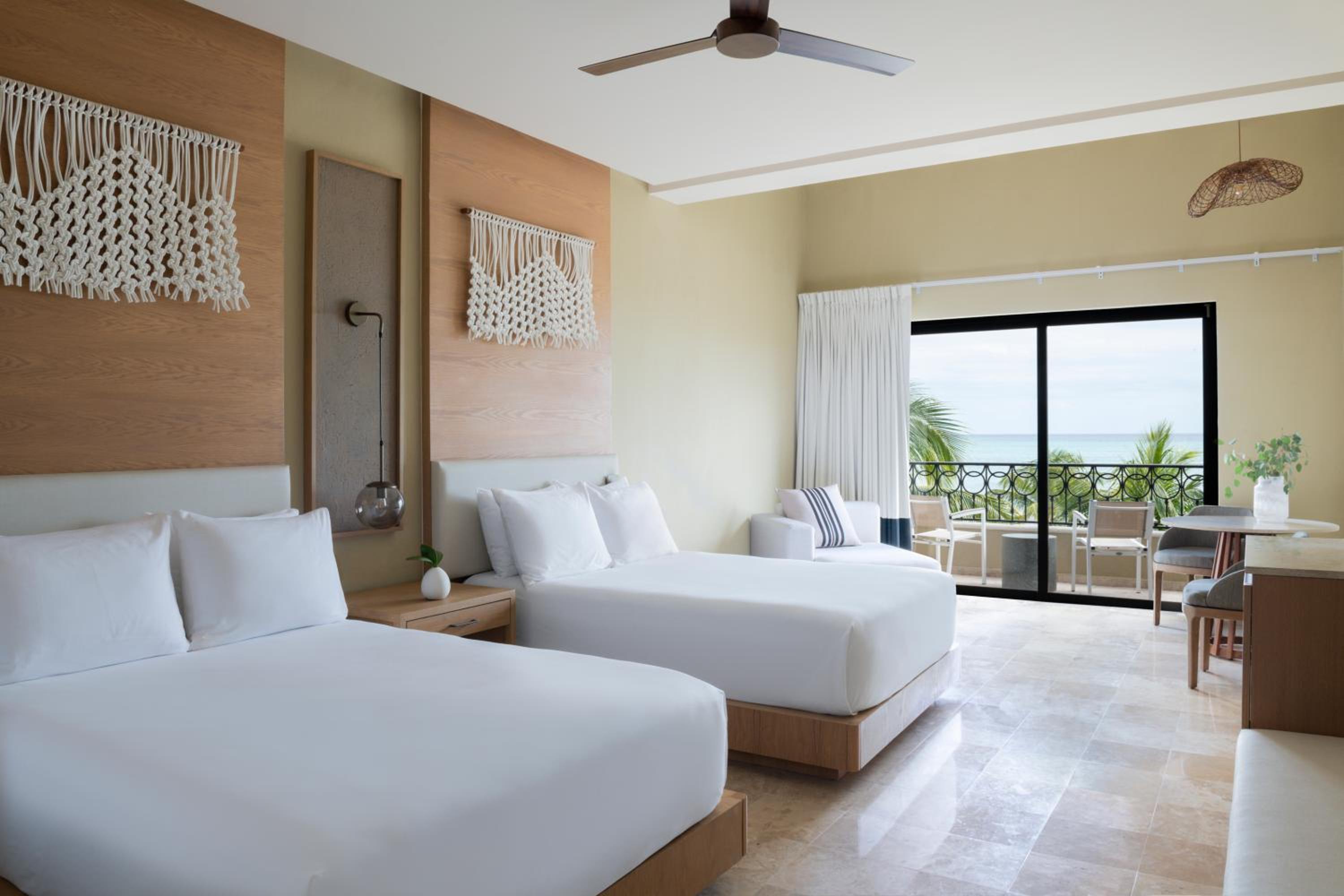 Junior Suite, 2 Double Beds, Ocean Front
