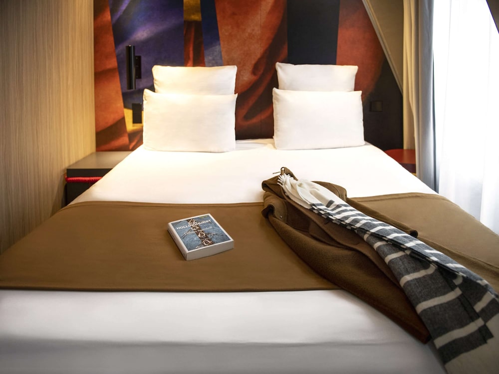 MERCURE PARIS ALESIA 53/66