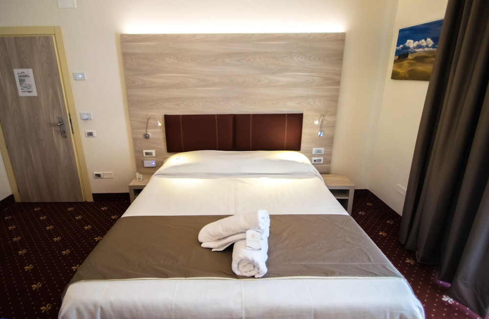 Hotel Perlage Florence 8/31