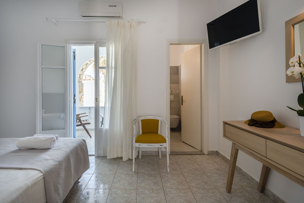 Galinos Hotel 38/73