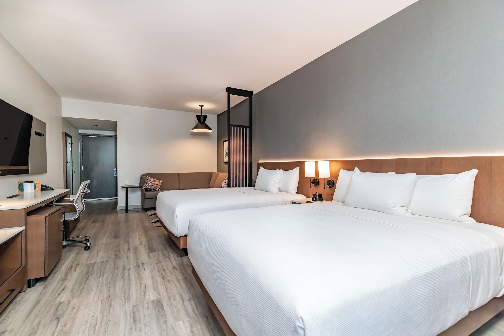 Room, Multiple Beds